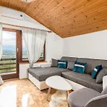 Apartment Cozy Apartment In Rukavac With Wifi Rukavac (Primorje-Gorski Kotar)