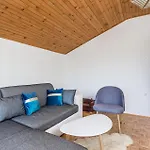 Cozy In With Wifi